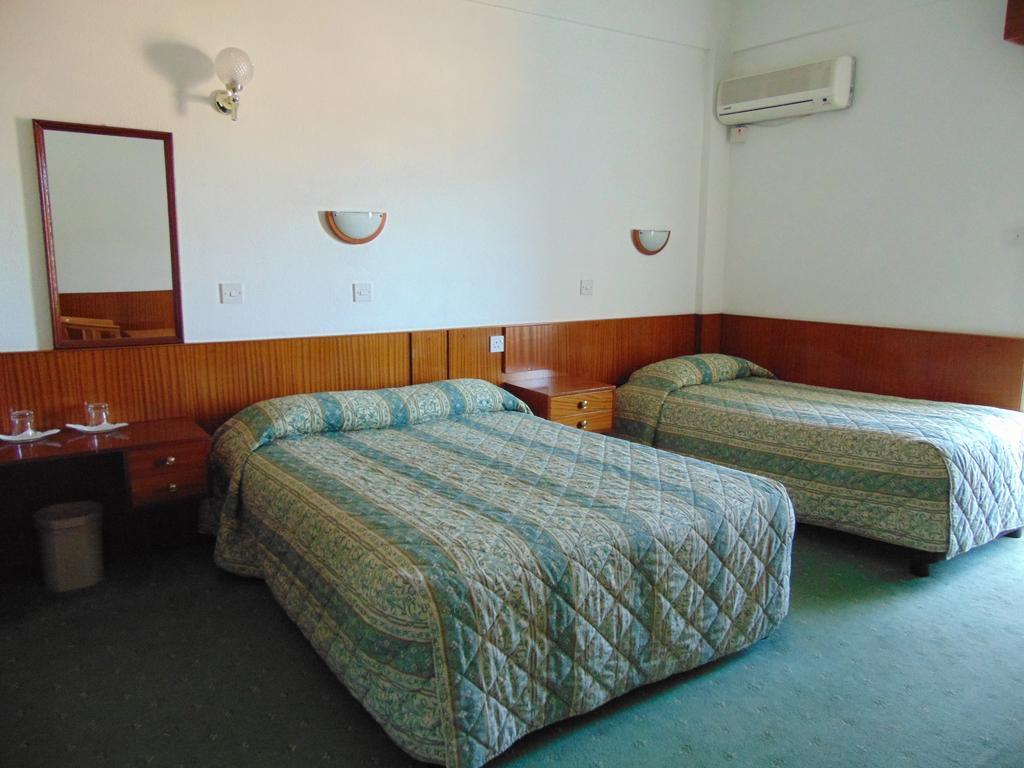Hellas Hotel Kakopetriá Chambre photo