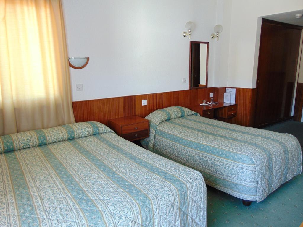 Hellas Hotel Kakopetriá Chambre photo