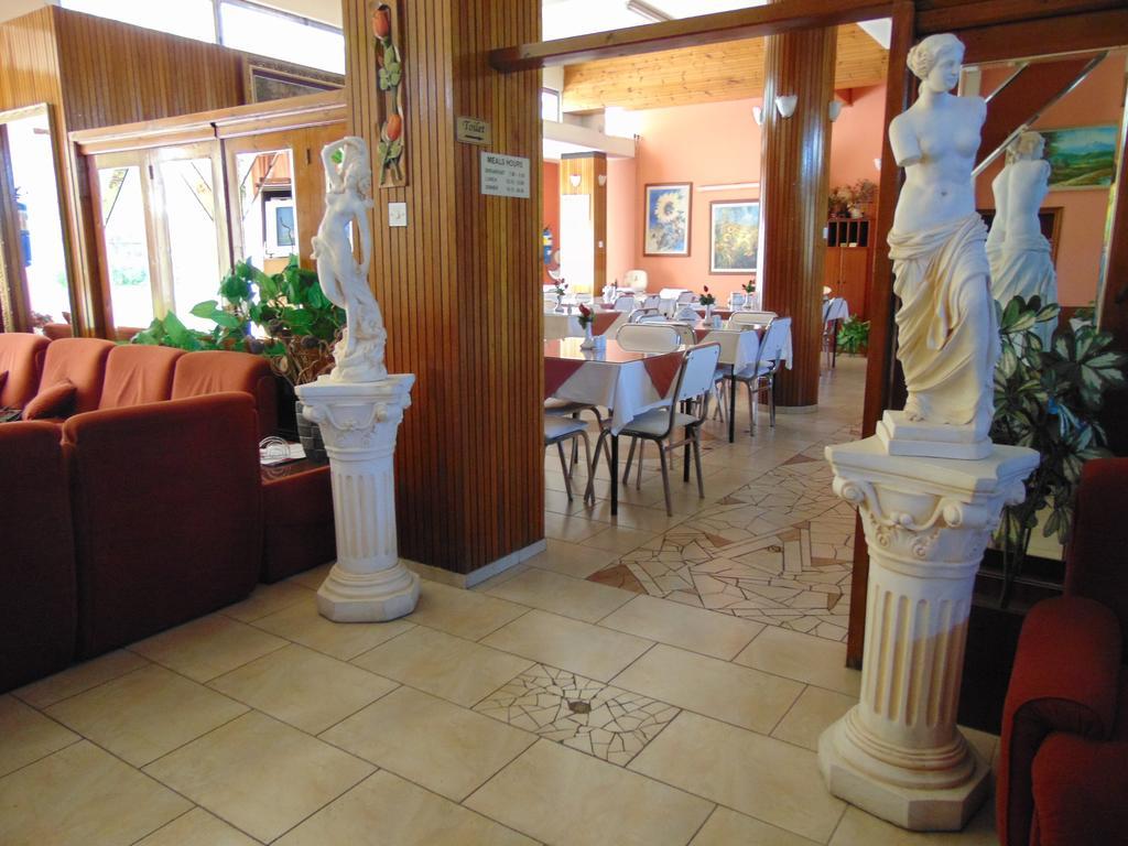 Hellas Hotel Kakopetriá Extérieur photo